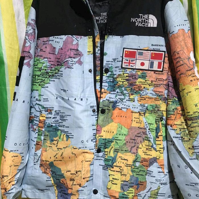 JAKET TNF X SUPREME COLAB