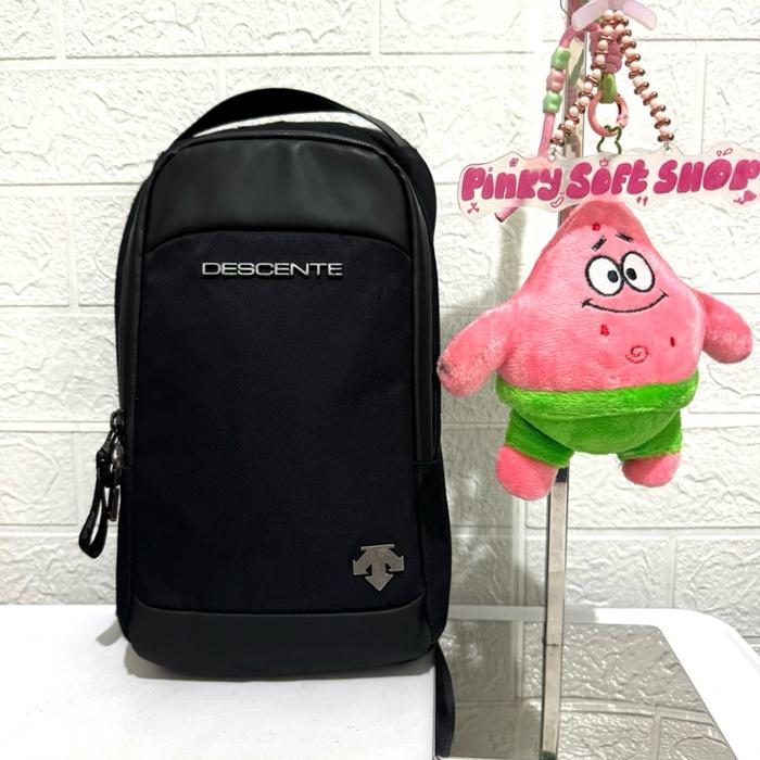 Tas cross body descente. Tas selempang bahu pria cowok. Tas prelop. Hitam