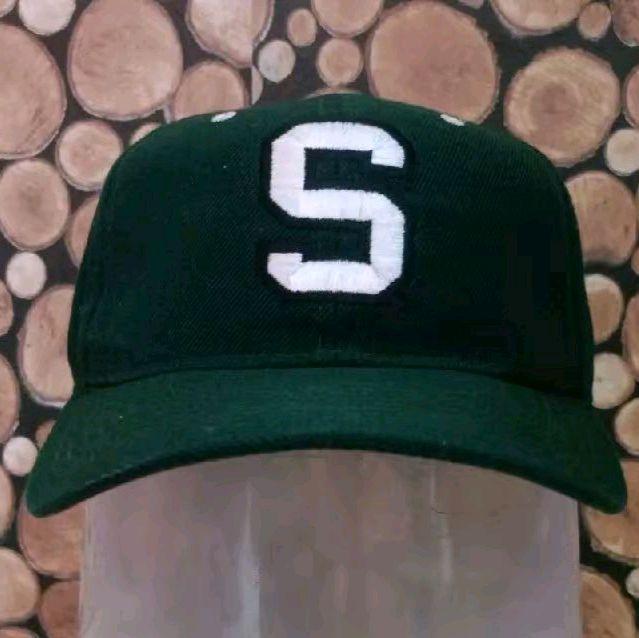 ( size 7 3/8 ) topi vintage Michigan state spartans by zephyr graph X cap