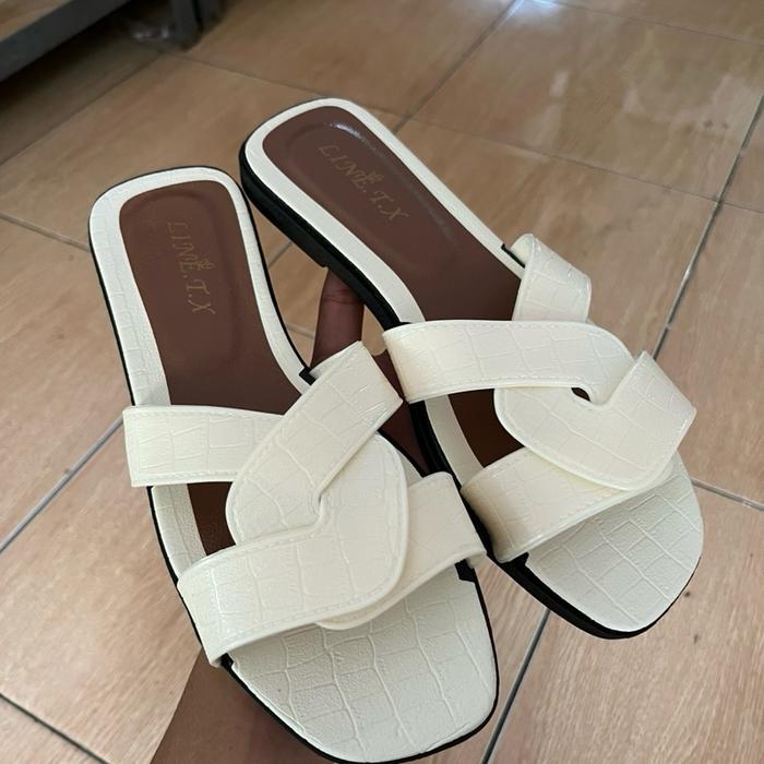 LINETX Sandal Wanita Kekekinian Motif Croco Putih Bersih Insole Coklat Premium Model Silang H-Shape