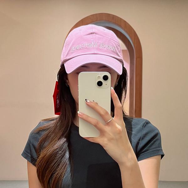 Topi MARDI MERCREDI TEXT LOGO WHITE PINK CAP 100% ORIGINAL - OS ADJUST