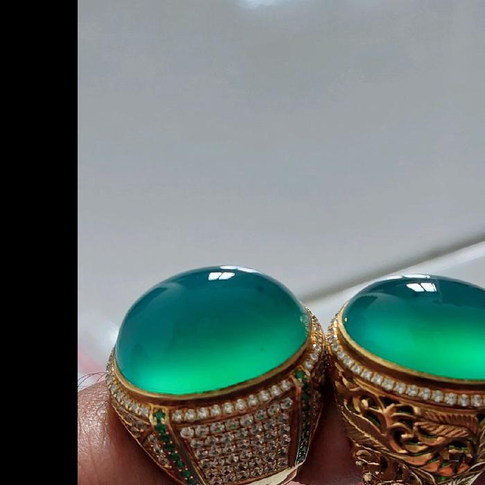 Batu bacan doko,majiko,gulao,palamea tersedia disini,dijamin 100% batu asli bukan sintetis