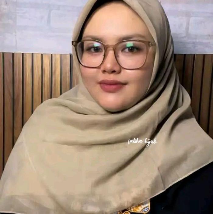 JILBAB PNS VOAL KHAKI MUDA OLIVE GREEN