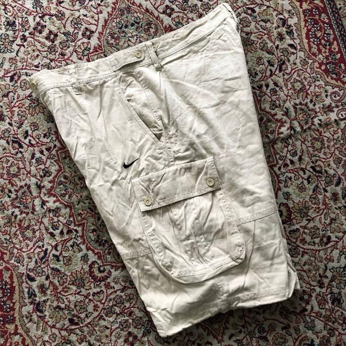 Celana Nike cargo short pants Vintage Nike outdoor HH465