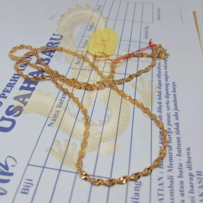 kalung emas 3 gram murni asli lapis mas muda 18 karat model melintir perhiasan wanita mewah