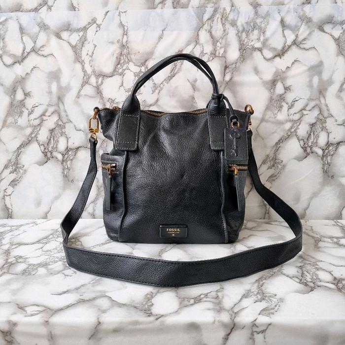 TAS SLING FOSSIL KULIT ASLI WANITA SECOND BRANDED HITAM / TAS TOP HANDLE PESTA WANITA KULIT ASLI FOS