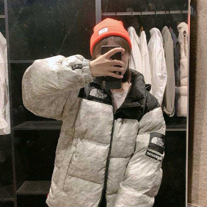 Puffer Jacket TNF x Spreme Nuptse Paper Print