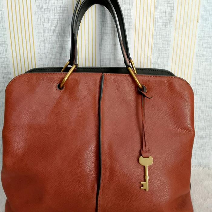 Tas kulit Fossil lengkap kunci