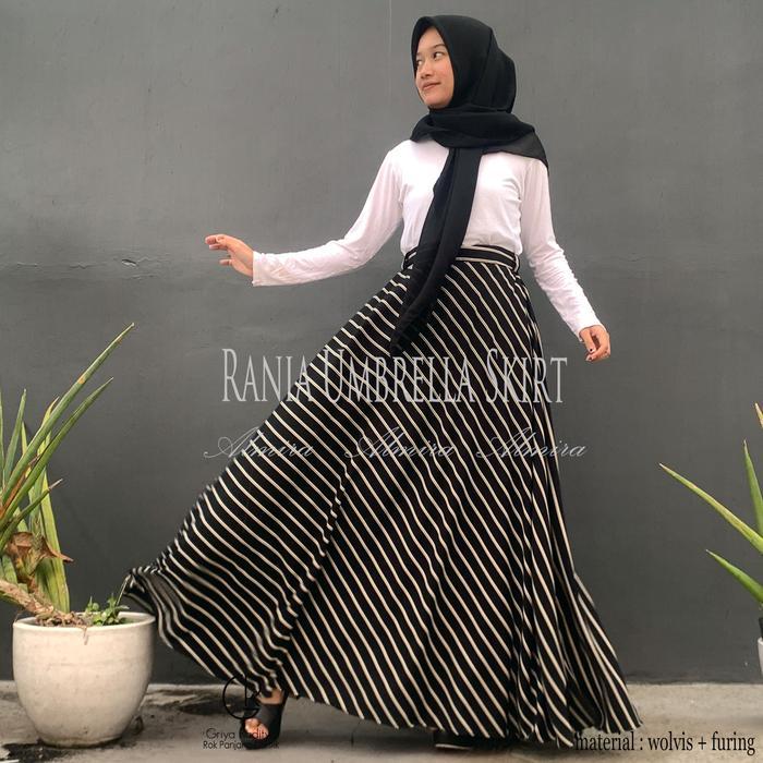 Rok Panjang Wanita Payung Rania Stripe Umbrella Skirt Motif Garis Salur  Flare  Motif Garis Hitam Pu