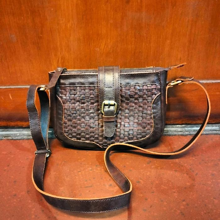 Tas Selempang W Kulit Sapi Asli Jogja untuk Wanita