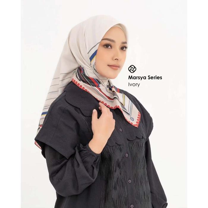 SALE HIJAB DEENAY DEFECT MULUS MOTIF KERUDUNG SEGIEMPAT TANPA BOX DAN ZIPLOCK BAHAN VOAL PREMIUM