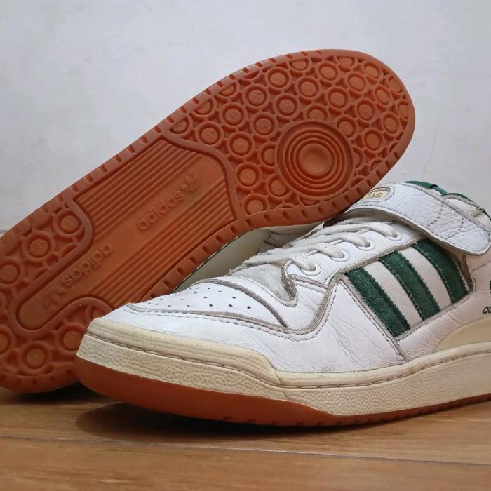 sepatu sneakers Adidas Forum white green low