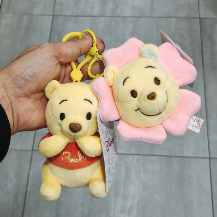 Oh Some! x DISNEY Hiasan Tas / Gantungan Kunci DISNEY WINNIE the POOH (POOH / FLOWER POOH)