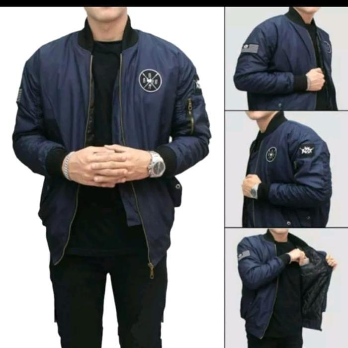 Jaket Bomber Maroon Bloods