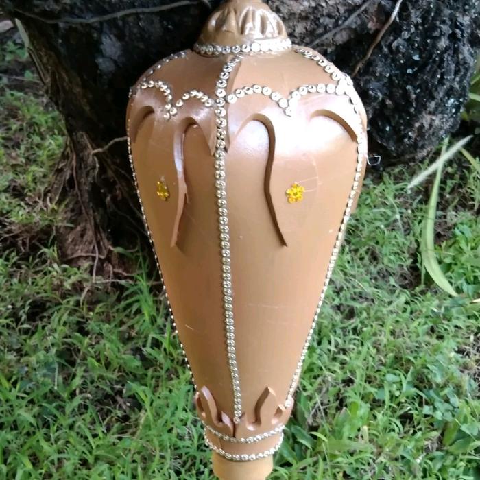 perlengkapan kostum minakjinggo. Gada wesi kuning mainan bahan karet EVA, gada minak jinggo,  peleng