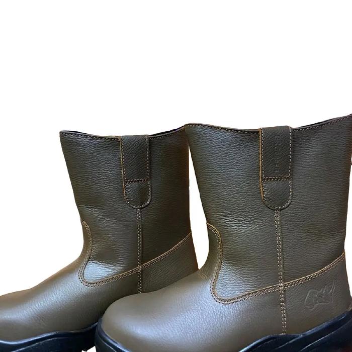 Sepatu BLACKRHINO safety shoes 0701  Coklat Boots