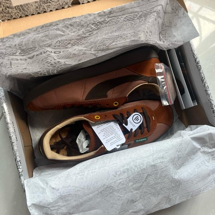 Sepatu Compass Tribune Divercity Sleman