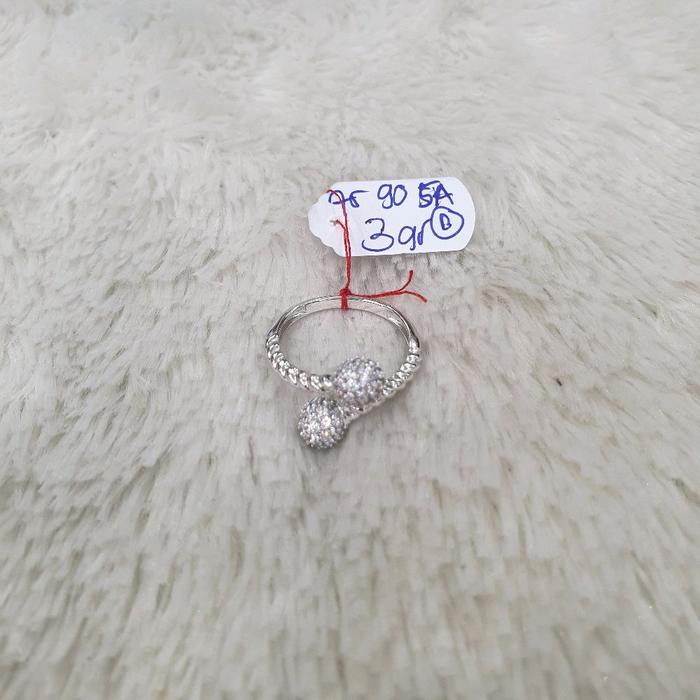 cincin  2bola ad banyak lilit whitegold emas kadar 75% berat 3gram size : 12