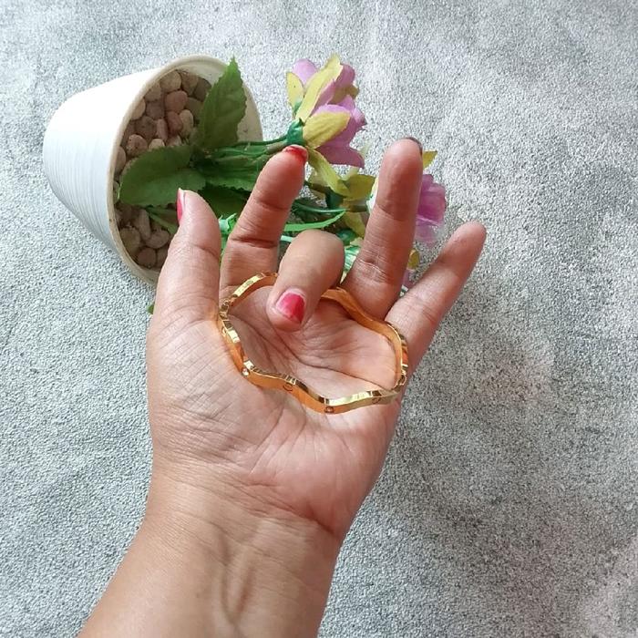 Gelang Cartier Gelombang, bisa di pakai harian,