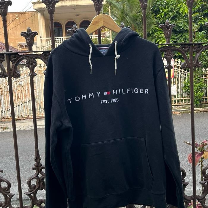 Hoodie Unisex Tomy Style | Desain Simpel & Elegan | Streetwear Kasual Harian