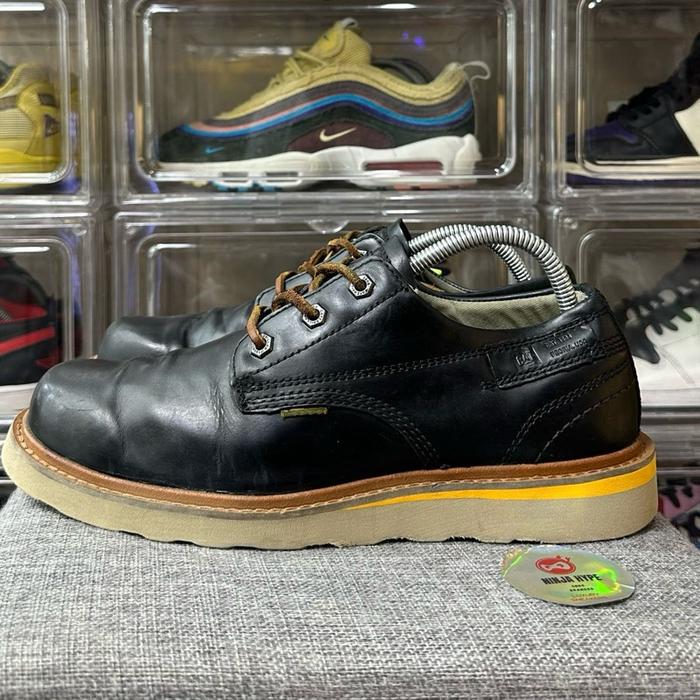CATERPILLAR JACKSON LOW LEATHER THREE HOLE MEN’S SHOES , CATERPILLAR BOOTS, SNEAKERS , SEPATU CATERP