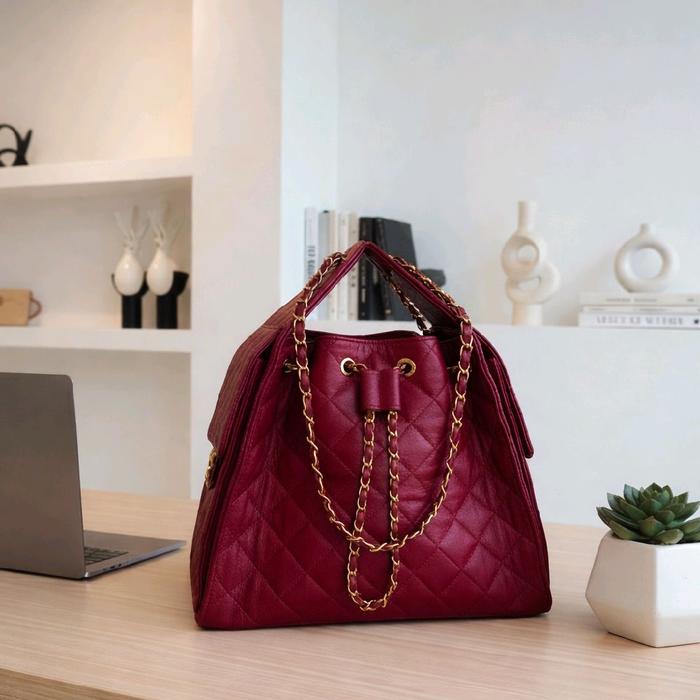SEVILLA ROUGE SHOULDER BAG