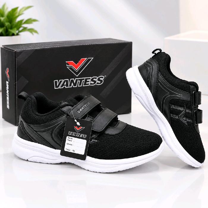 NuuBee Sepatu Anak Laki-laki Hitam dengan Desain Nyaman dan Tahan Lama