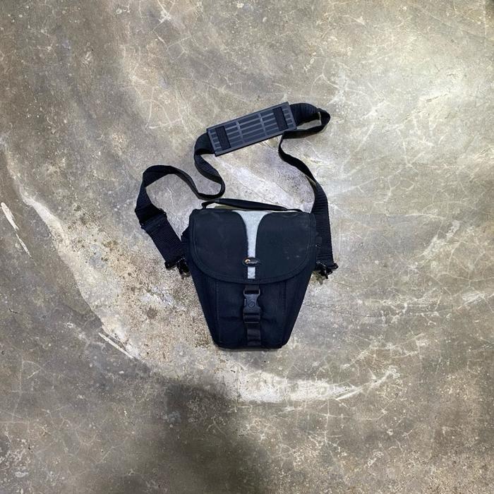 Sling bag lowepro second tas kamera
