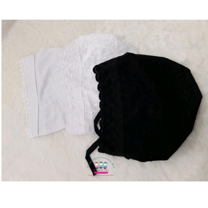 Ciput dalaman kerudung wanita hitam putih