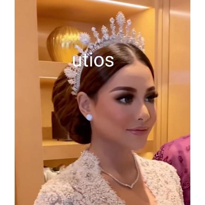 Mahkota Aurel Permata Zircon