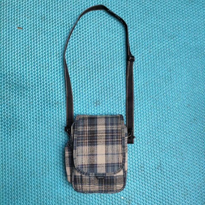 Slingbag/Tas Harian Daily/Tas Hp Hape/Tas Pria Cowok Wanita Unisex Second Ori Brand UNIQLO