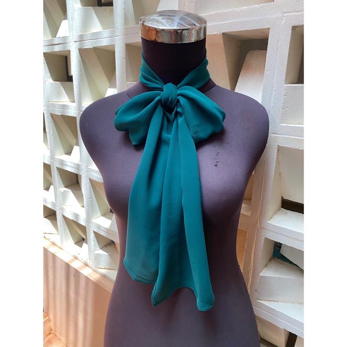 Syal natal polos hijau botol xmass christmas xmas scarf neckscarf desember santa satin ceruti cotton