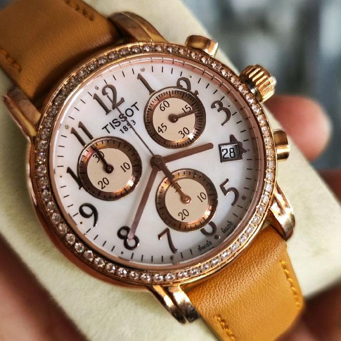 Jam tangan Tissot ladies Chronograph T050217A ORIGINAL Second Bekas jam Tissot women