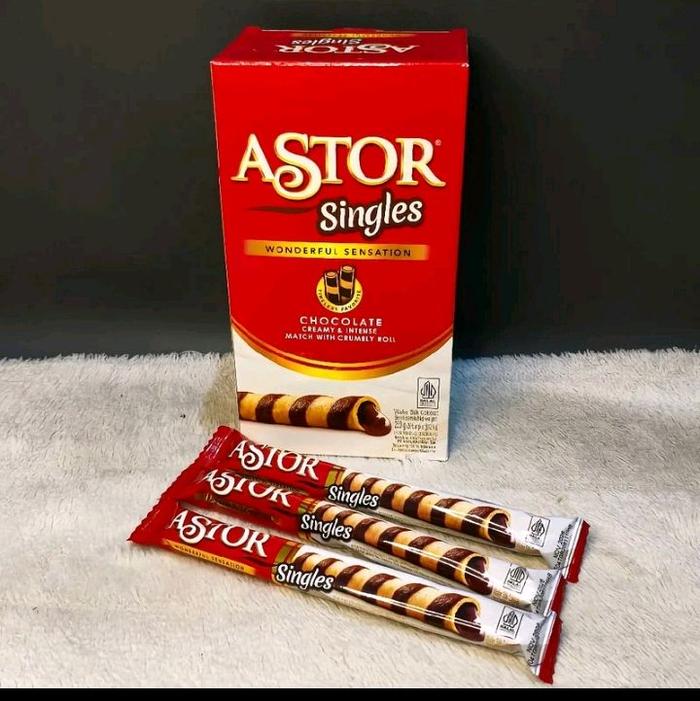 Astor Singles Cokelat Krim & Cokelat Match with Creme Roll Rasa Menakjubkan