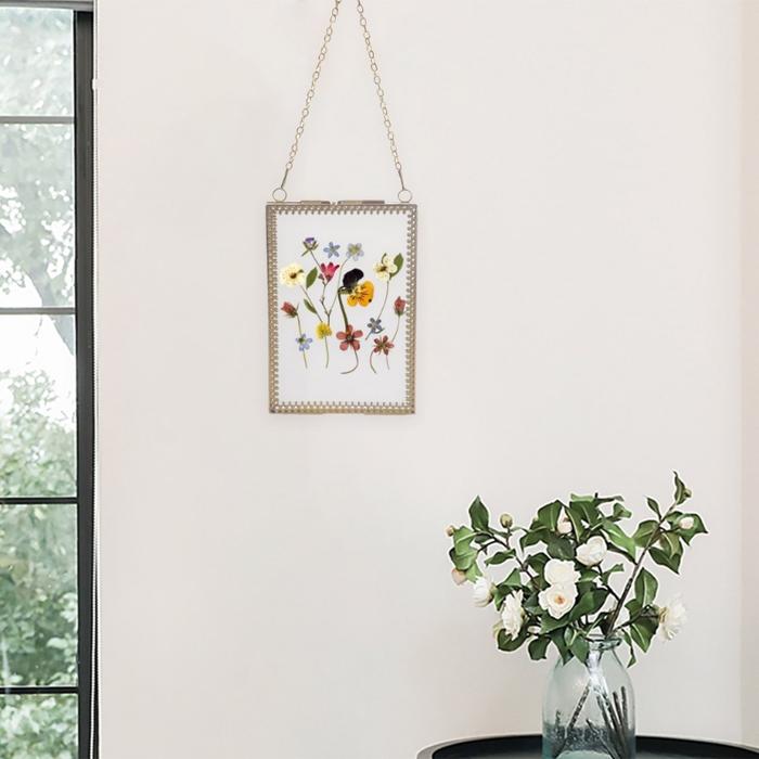 Rectangular Glass Frame Wall Mounted for Pressed Flowers and Artwork Display