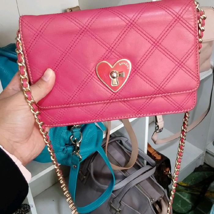 Lovecat Tas Selempang Rantai Warna Merah Muda Cantik dengan Desain Hati Elegan