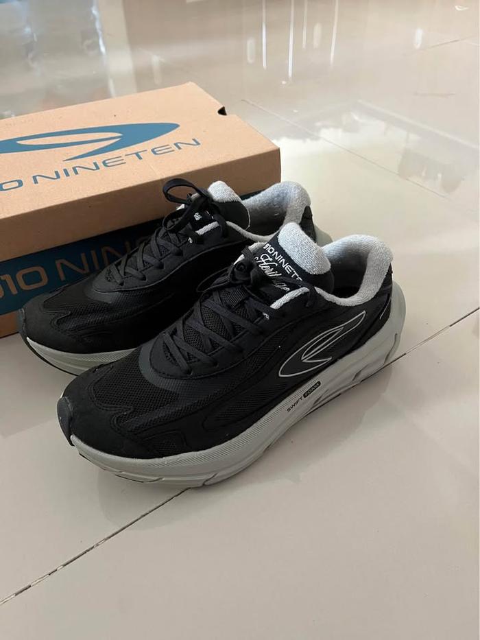 Nineten Fuuto Heritage Hitam/Beige