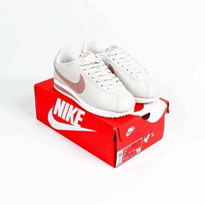 Sepatu Nike Cortez Classic Leather Light Bone Particle Pink