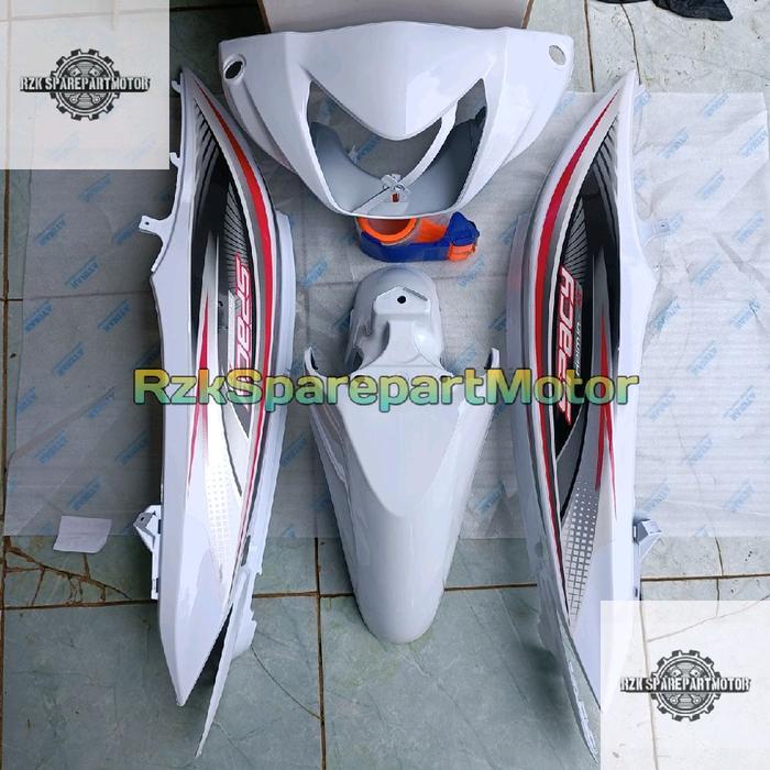 Paket Body Honda Spacy Fi Spacy Karbu Putih Plus Striping/Batok depan spakbor depan body belakang pu