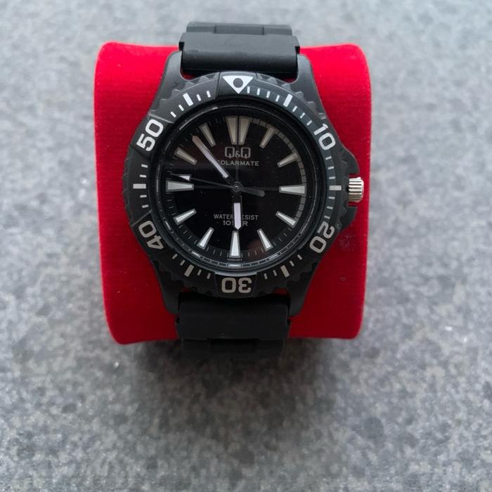 Jam tangan QNQ SOLARMATE DIVER SOLAR BLACK