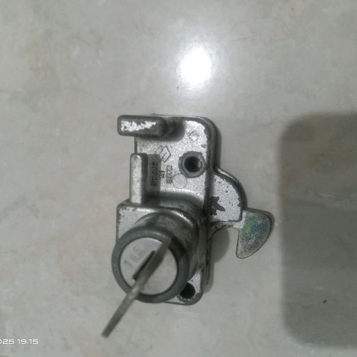 kunci jok Suzuki GT380 original NOS