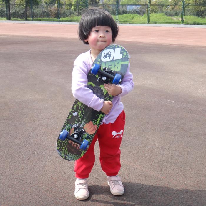 60CM Skateboard Pemula Anak-anak Kartun Skateboard Maple Kayu Deck