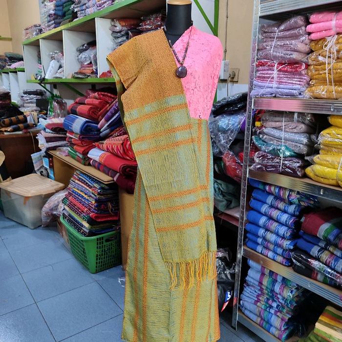 tumtuman tenun siantar, harga ekonomis dan berkelas.