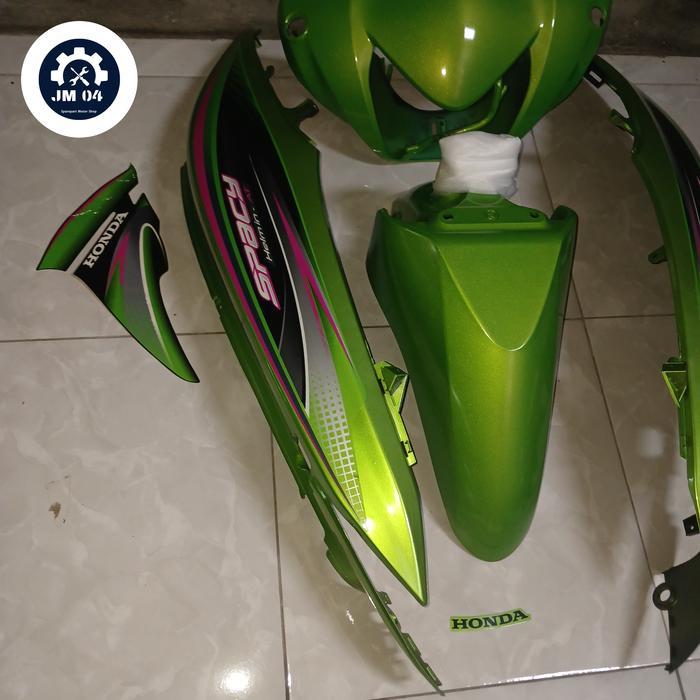COVER BODY HALUS PLUS STRIPING MOTOR HONDA SPACY WARNA HIJAU OSEAN