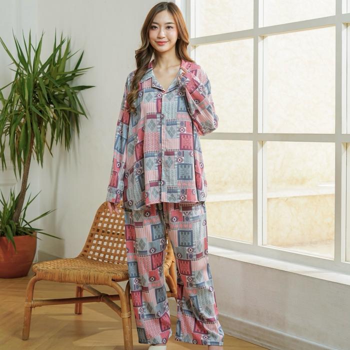 WINGO - One Set Setelan Baju Tidur Kerah Full Kancing Jumbo Plus Size LD 130 Celana Panjang