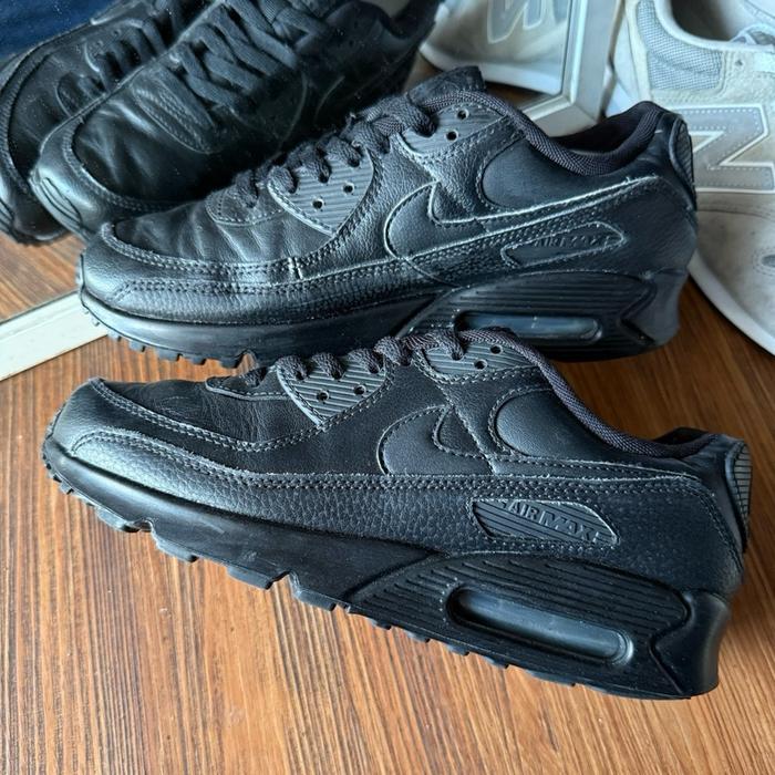 Nike air max 90 triple black leather original murah - sneakers second market