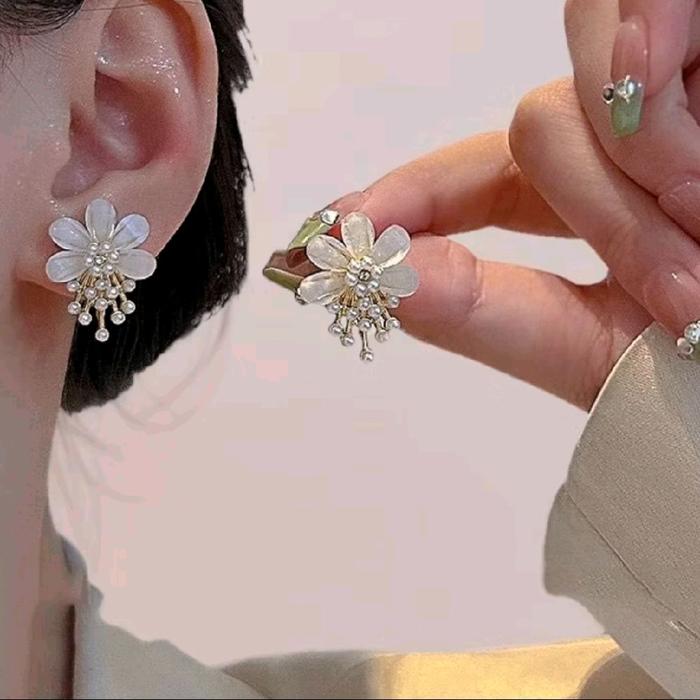 Anting rindik motif bunga elegan