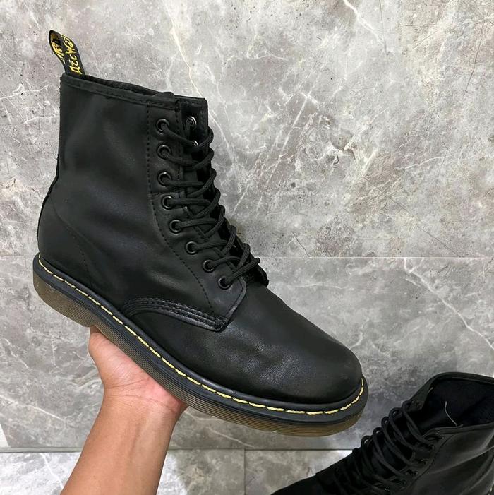 Sepatu DR MARTENS Size 43 Original Boots Casual Bekas Second Preloved Authentic Blak Pria Wanita Hit