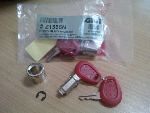 Kunci Top Box Givi Atau Kappa / Sparepart Box Givi / Aksesoris Box