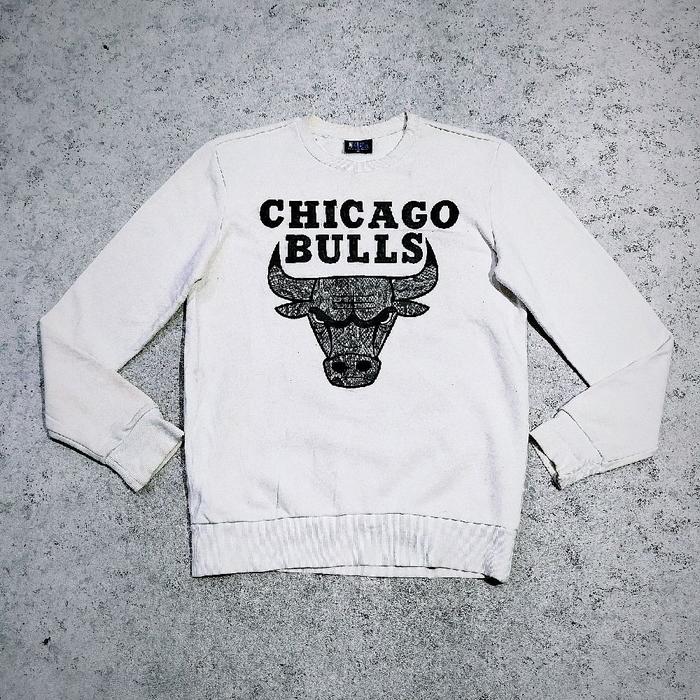 vintage sweater pria rare CHICAGO BULLS big logo crewneck pria premium casual murah bagus